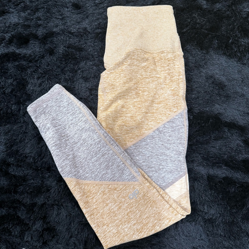 ALO Yoga Women's Gray and Tan Leggings